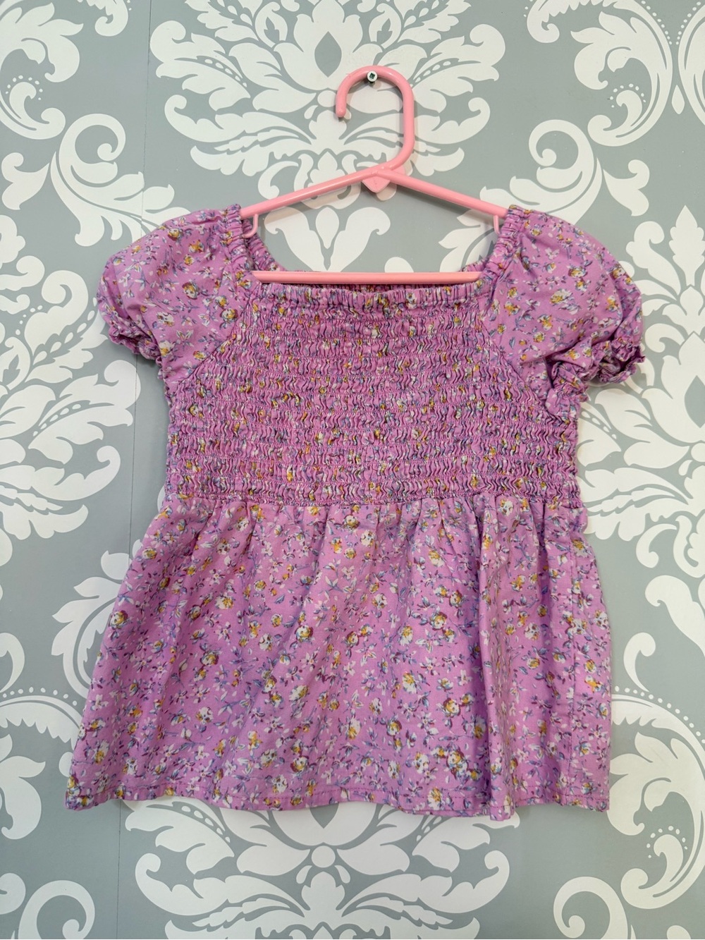 💫4/$25 • Osh Kosh Lavender Floral Smocked Top